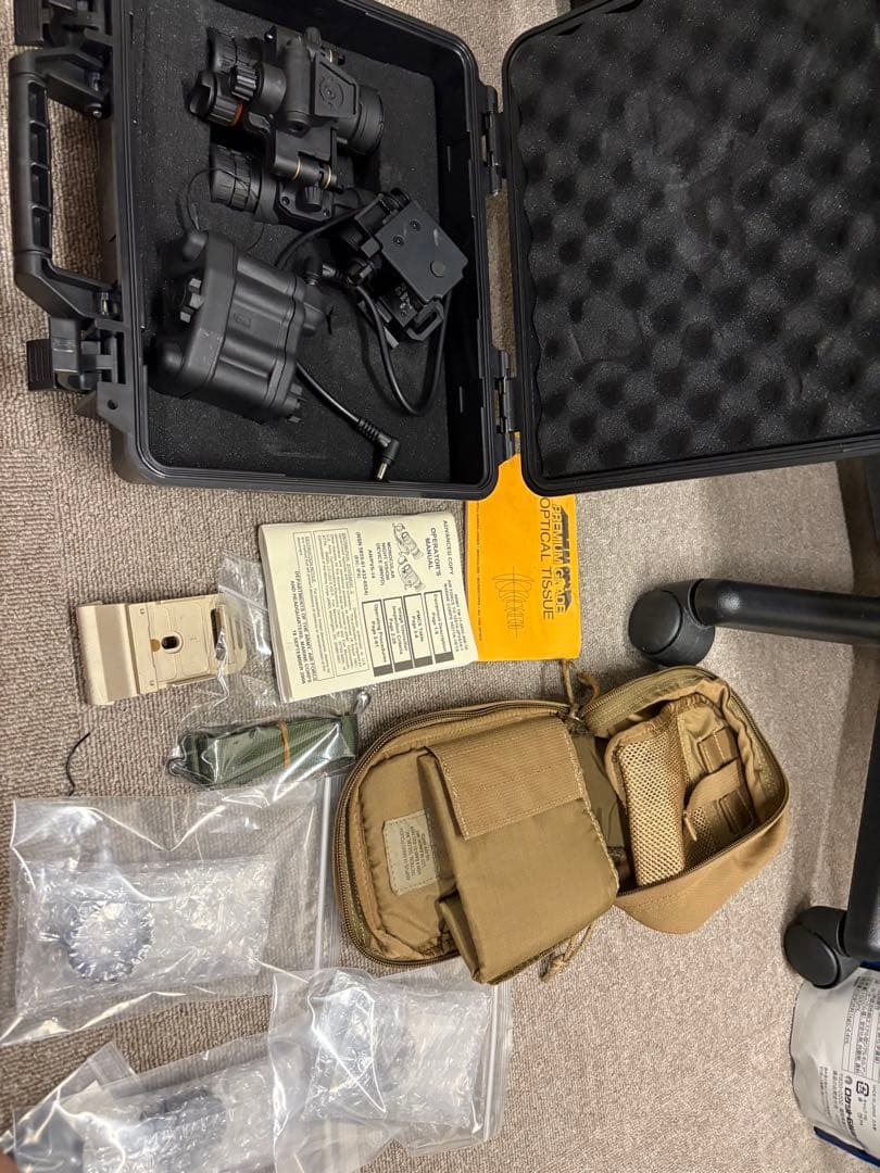 PVS31　デジタルナイトビジョン 実動 IRバッテリーボックス実物米軍マウント