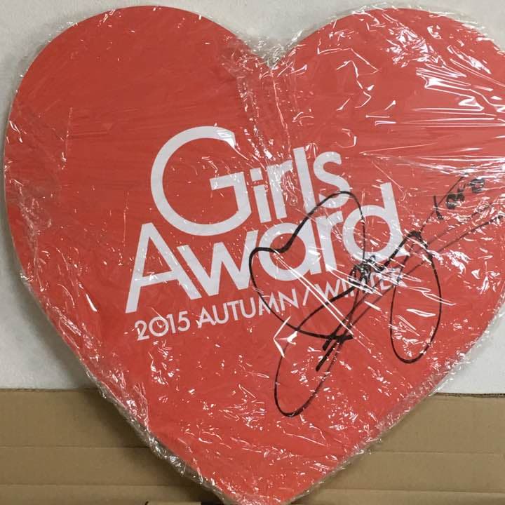 TokyoGirlsAward2015A/W カットボード マギー直筆サイン入り