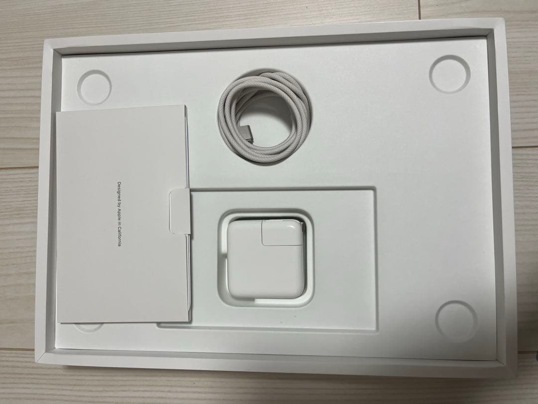 MacBook本体 MacBookAir M2 256GB