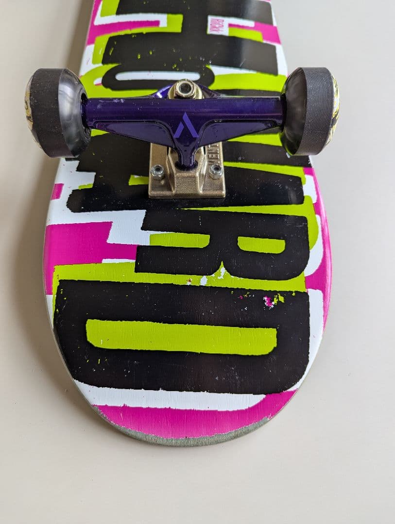 ふが様31.6 インチ（約80.3 cm）GIRL コンプリート　スケートボード