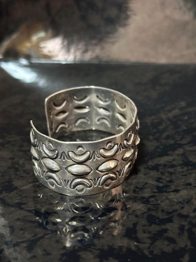 アクセサリー Navajo Allen Lee Sterling Bangle