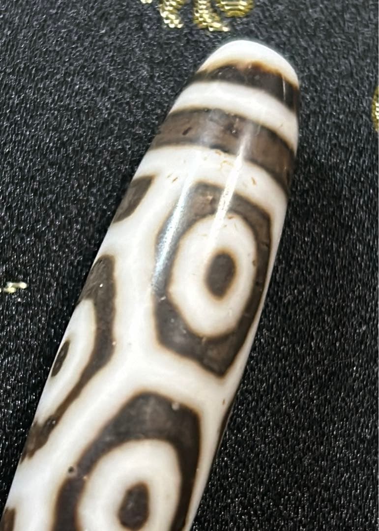 龍眼天珠　ハンドメイド品／送料込　匿名発送／チベット　天珠　お守り