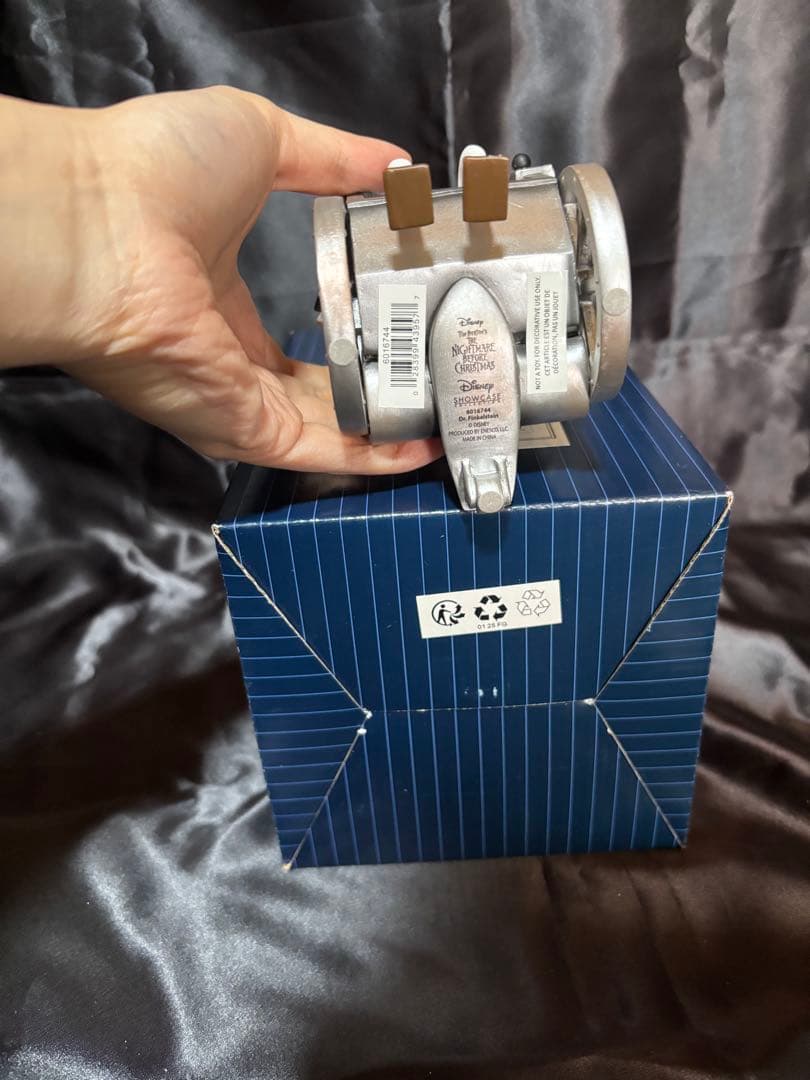 エネスコ　ショーケース　フィンケルスタイン博士　ナイトメアビフォアクリスマス