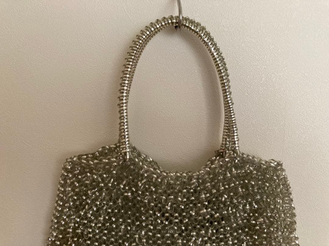 【美品】アンテプリマ　ビーズ装飾リボンモチーフ　ワイヤーバック