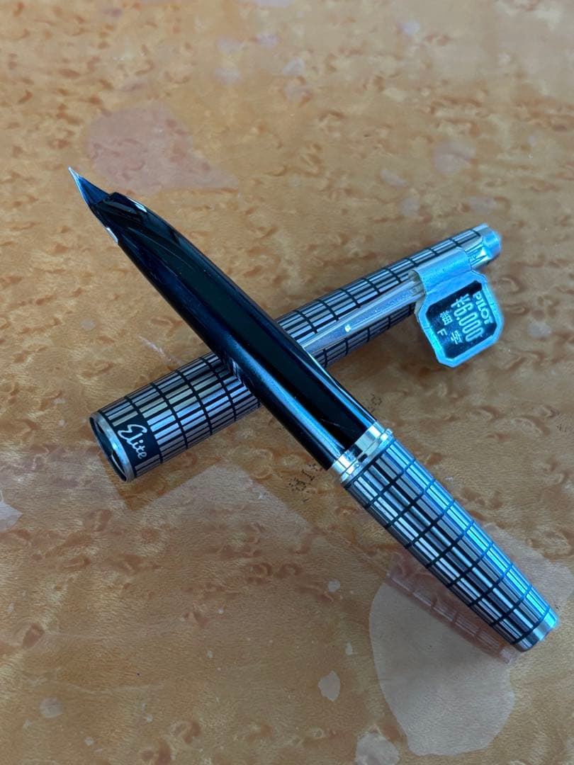 万年筆　パイロット　エリート　PILOT ELite シルバー 18K 細字