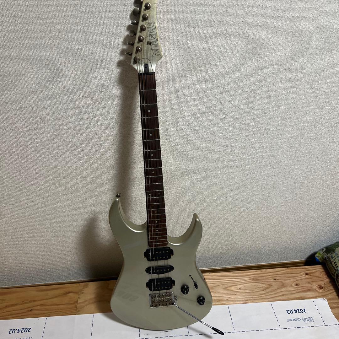 YAMAHA エレキギター シルバー