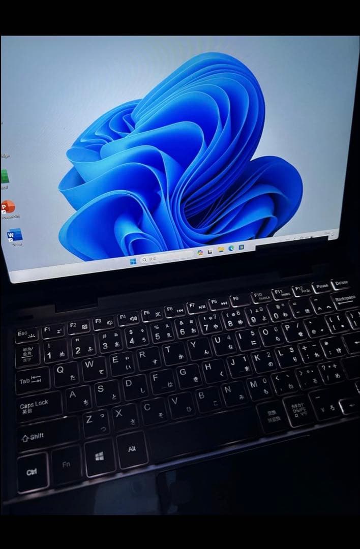 可愛いパソコン　オールピンク　ノートPC 2way タッチパネル