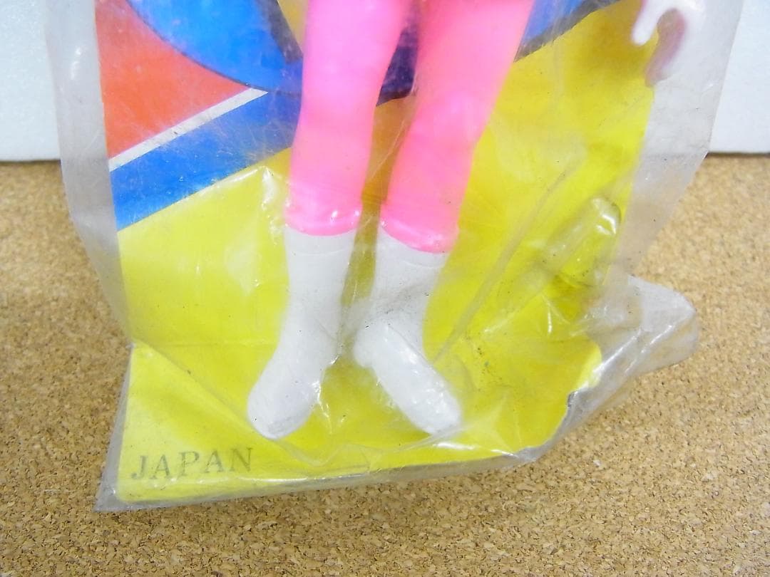 未開封　ソフビ　電子戦隊デンジマン　デンジピンク　ソフビポピー　ビクトラー
