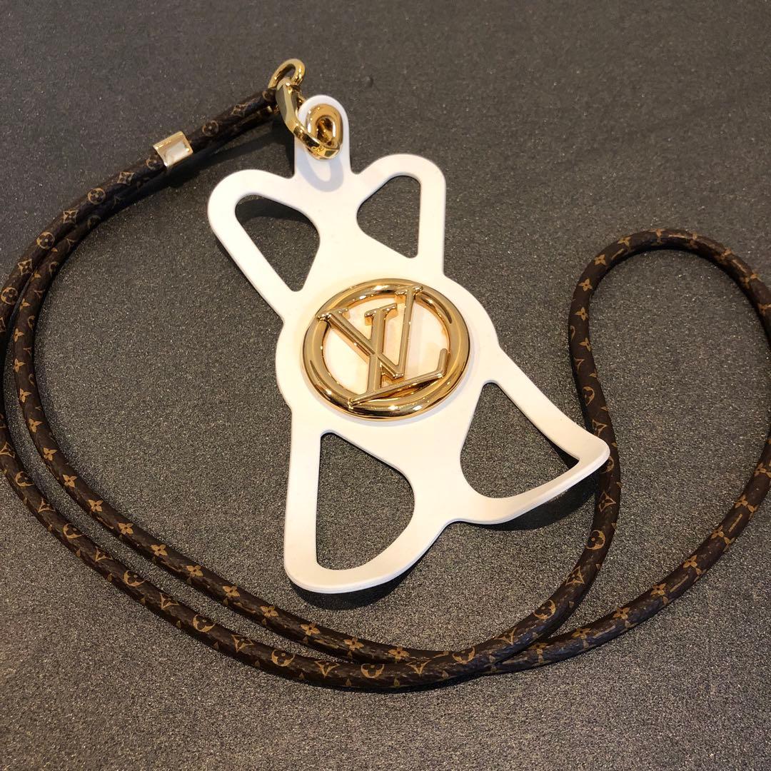 ルイヴィトン　LVサークル ネックストラップ付き スマートフォンホルダー