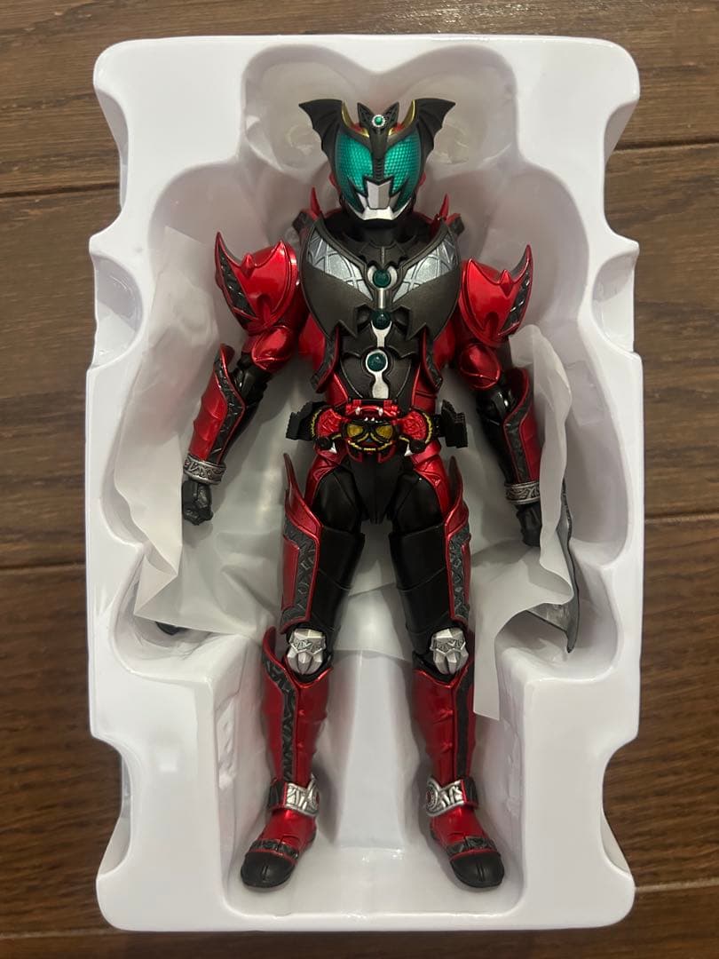 真骨彫 仮面ライダーダークキバ