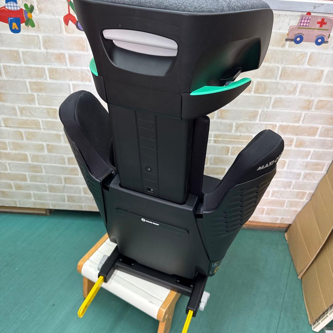 マキシコシ　ジュニアシート　isofix 1才から　RodiFix Pro