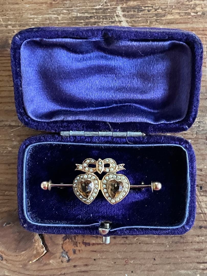イギリスアンティーク　ダブルハート　ブローチ