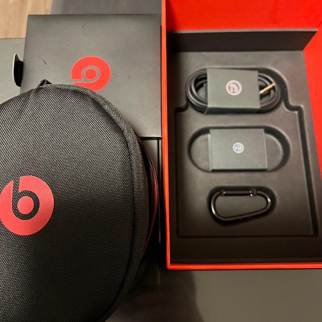 Beats Solo3グロスブラック