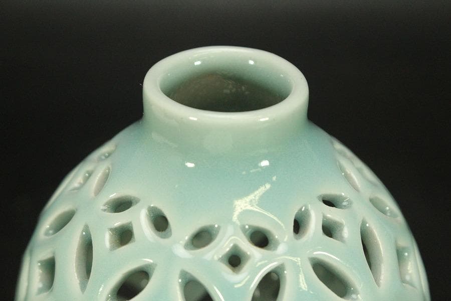 茶道具 青磁 七宝透かし 尺立 平戸悦山作 共箱(A810)