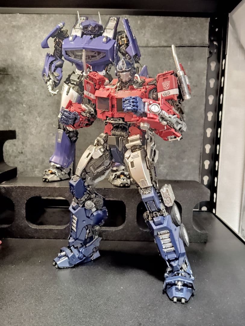 【トランスフォーマー】yolopark オプティマスプライム&ショックウェーブ