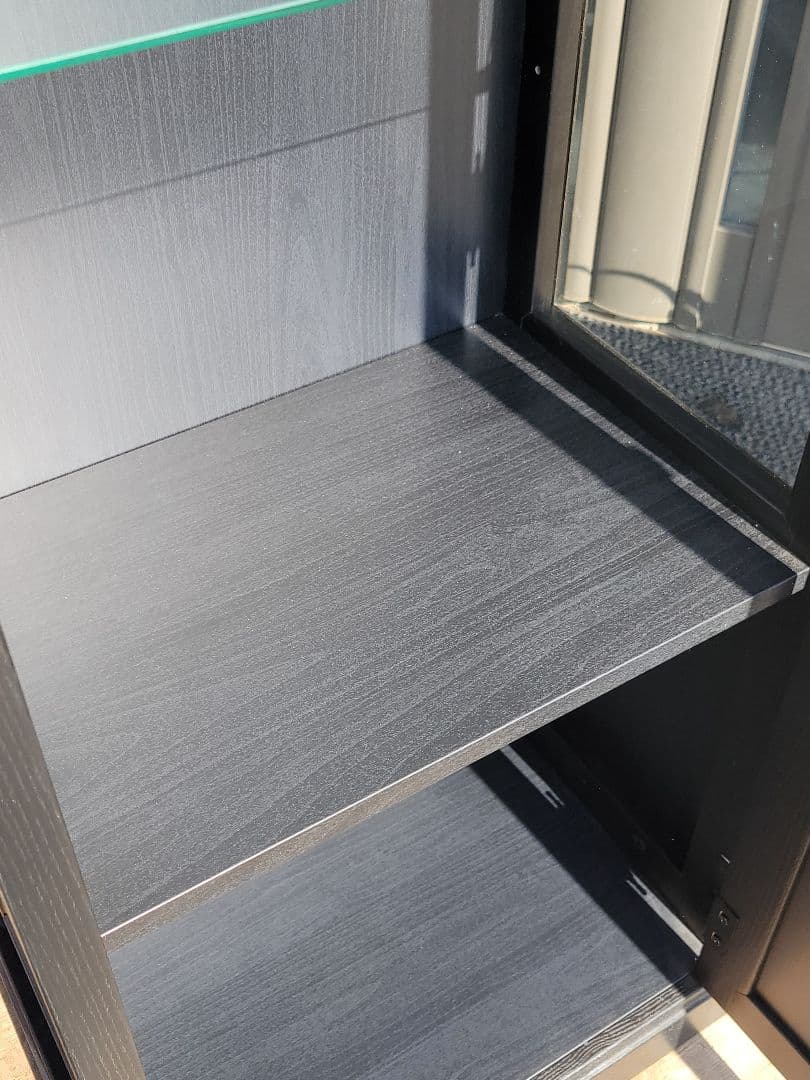 やっほーIKEA イケア ガラスキャビネット スリム コレクションケース