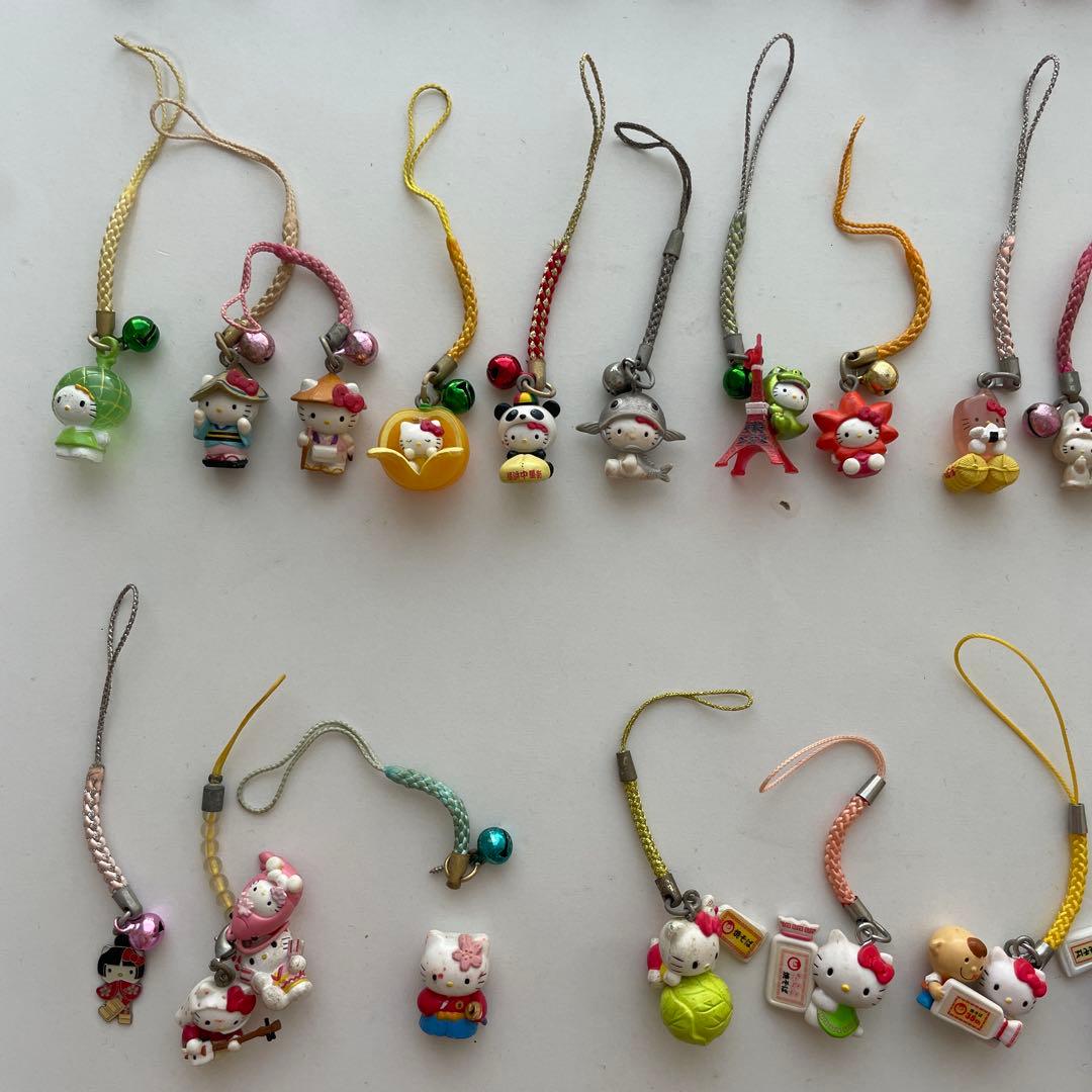 ご当地キティ　焼きそばコラボ　54個+9個セット