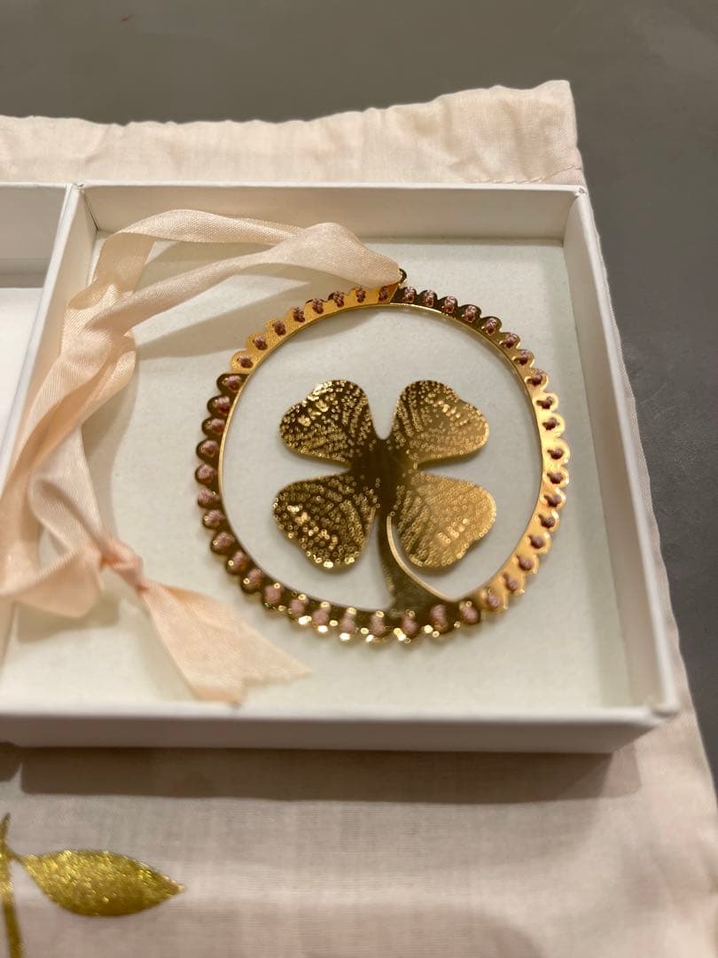 Bonpoint x tillee 四つ葉クローバー オーナメント ブックマーク