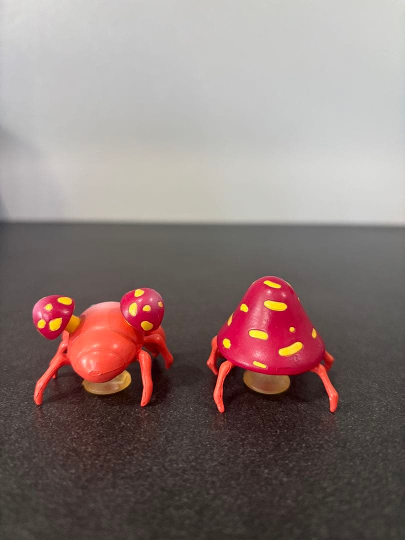 レア✴︎希少美品パラス、パラセクト】モンコレ　初期　フィギュア　進化