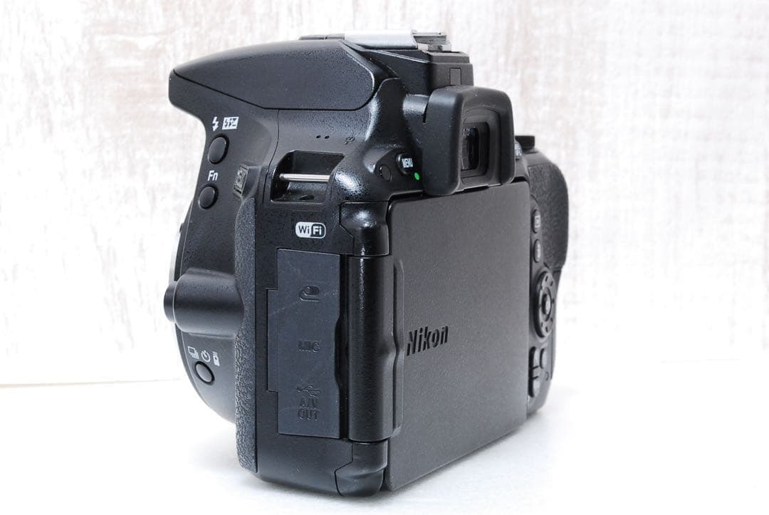 ❤️美品❤️取扱説明書付❤️Wi-Fi搭載機❤️ダブルレンズ❤️ Nikon D5500