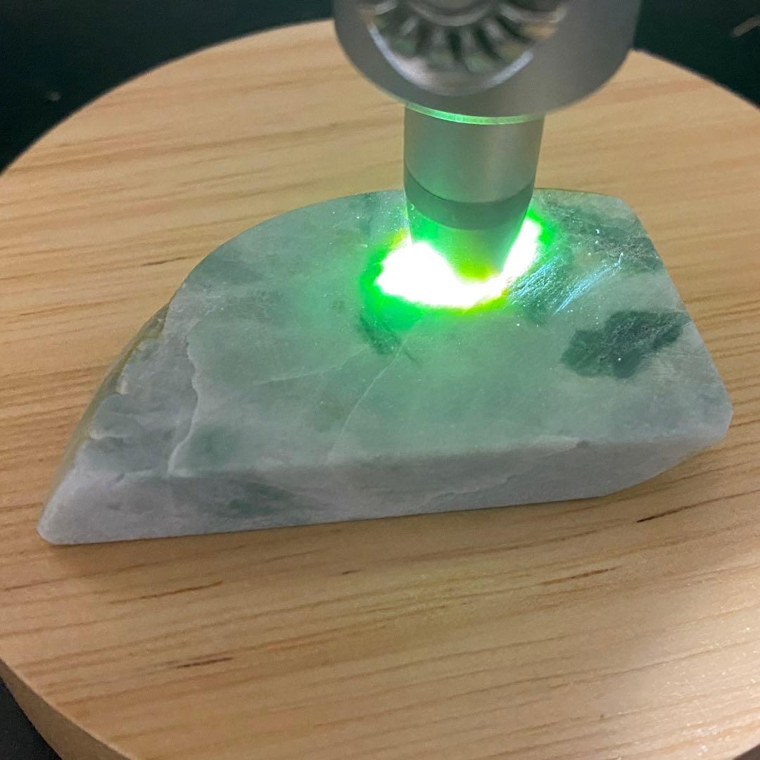 【1335】糸魚川　翡翠　緑　原石　47g　天然石　ヒスイ　宝石　パワーストーン