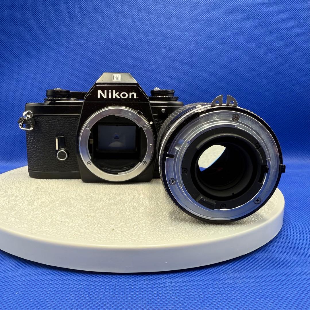 Nikon EM Zoom-NIKKOR 35〜105mmセット