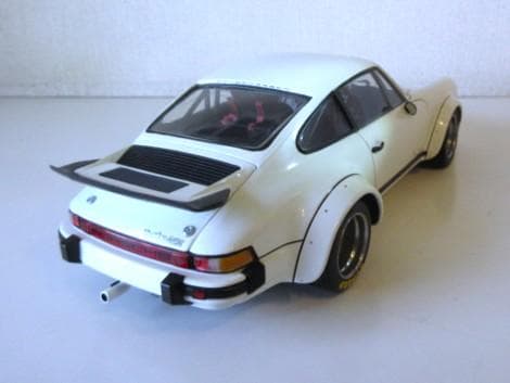 値下 exoto (1/18) ポルシェ 934RSR