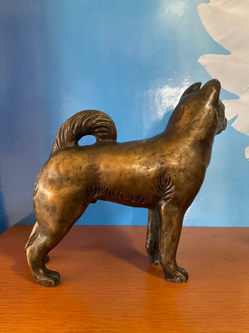 犬の置物　美術工芸品　　置物　　いぬ　インテリア コレクション　金属製