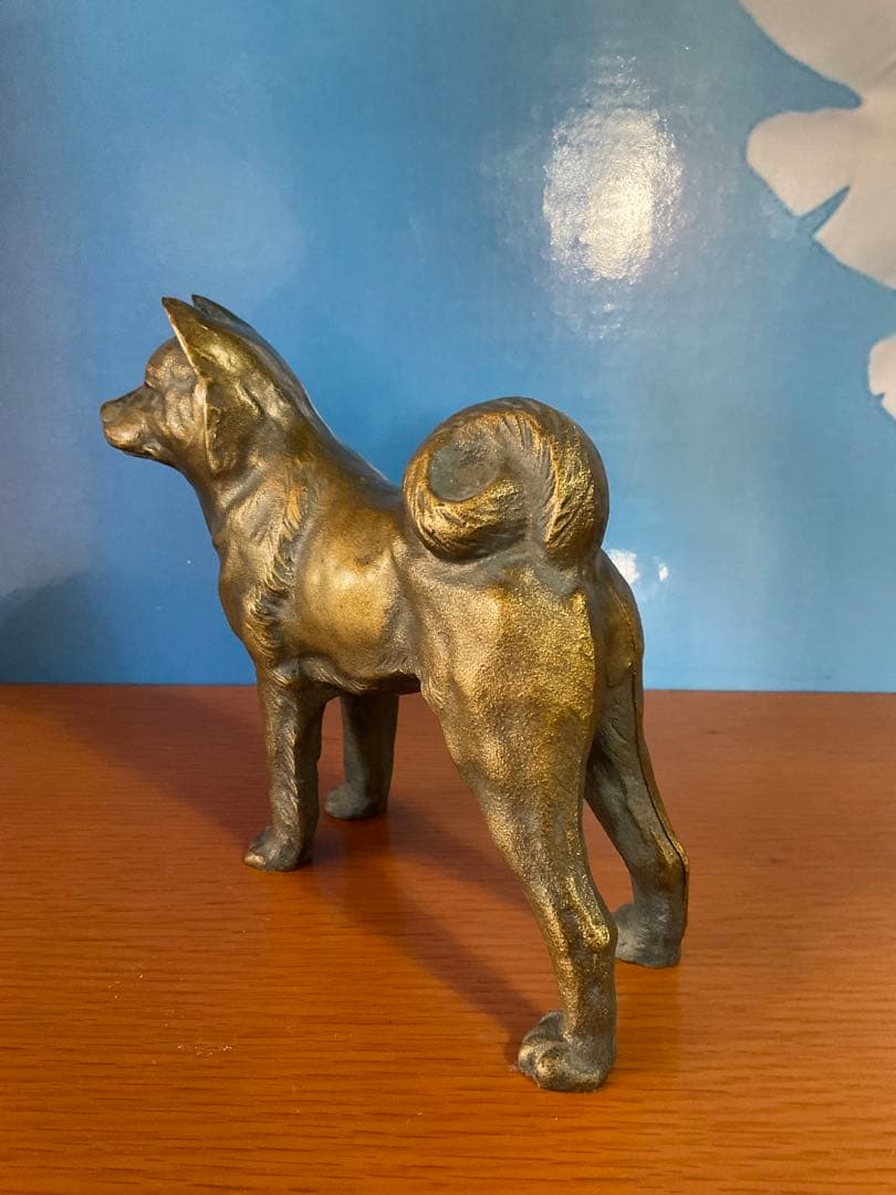 犬の置物　美術工芸品　　置物　　いぬ　インテリア コレクション　金属製