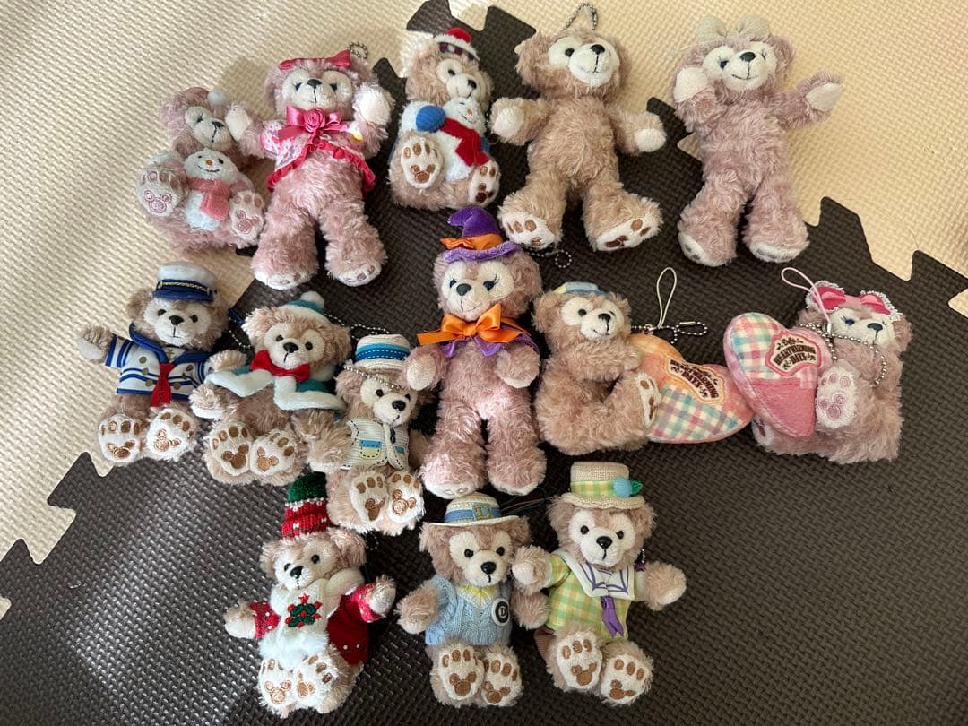 ダッフィー　ぬいぐるみバッチ　28体セット