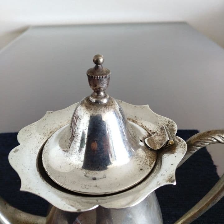 脚付きティーポット＆シュガーポットセット ビンテージ品 バラのレリーフ