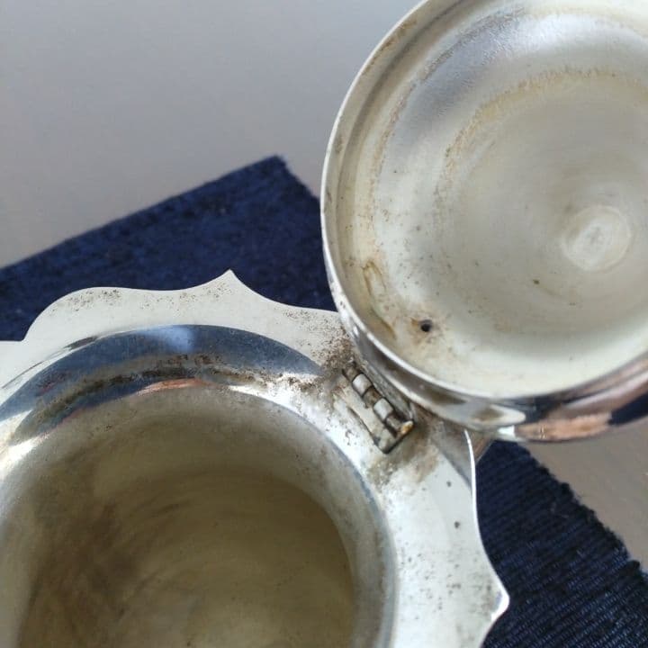 脚付きティーポット＆シュガーポットセット ビンテージ品 バラのレリーフ