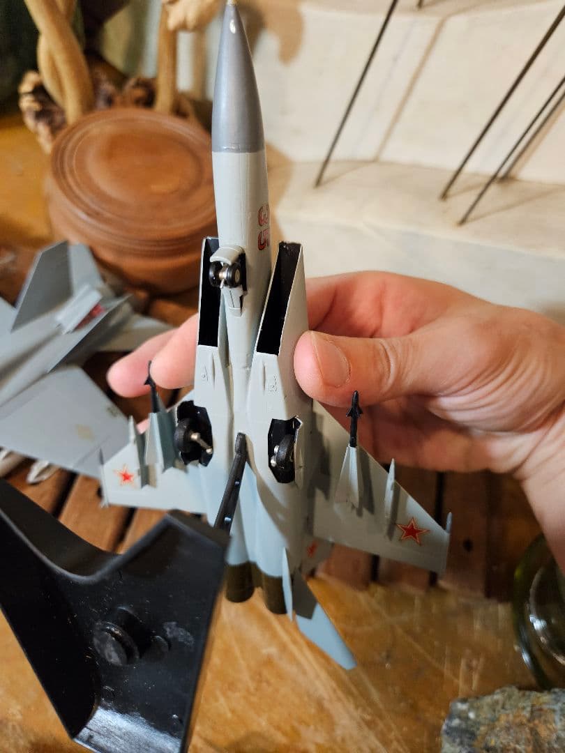 模型　プラモデル　飛行機　戦闘機　ハリアー　ホーネット　ダッソー　フォックスバッ