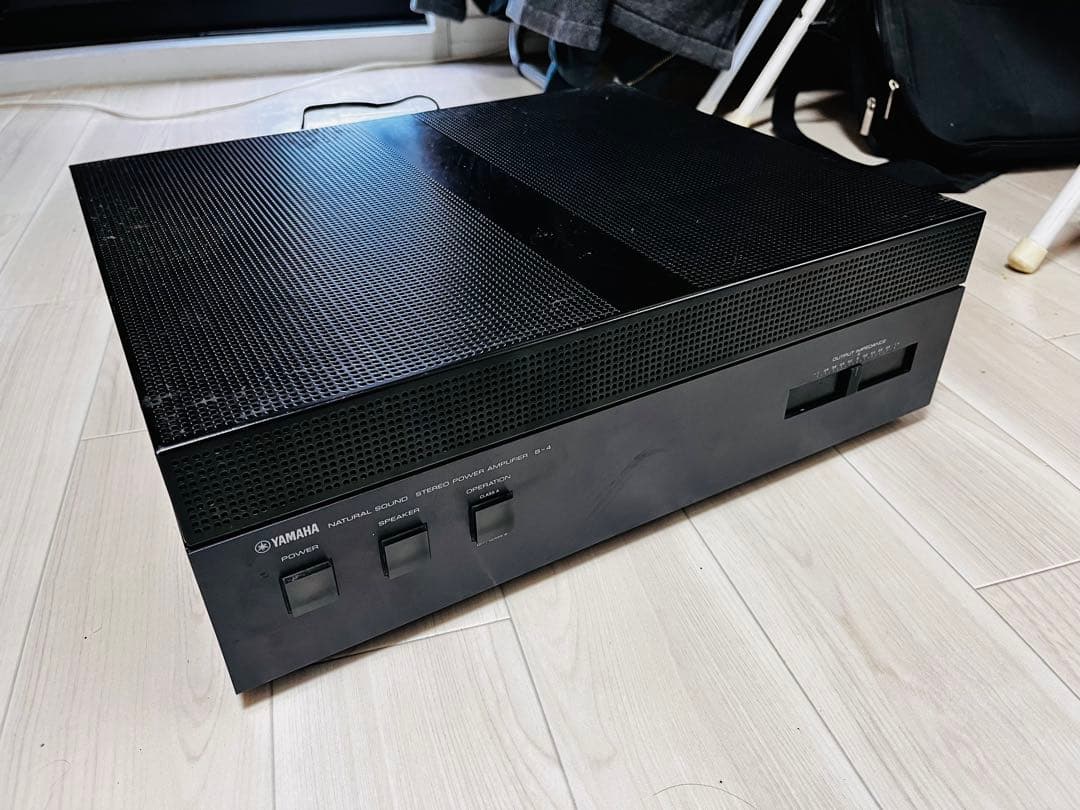 YAMAHA B-4 パワーアンプ