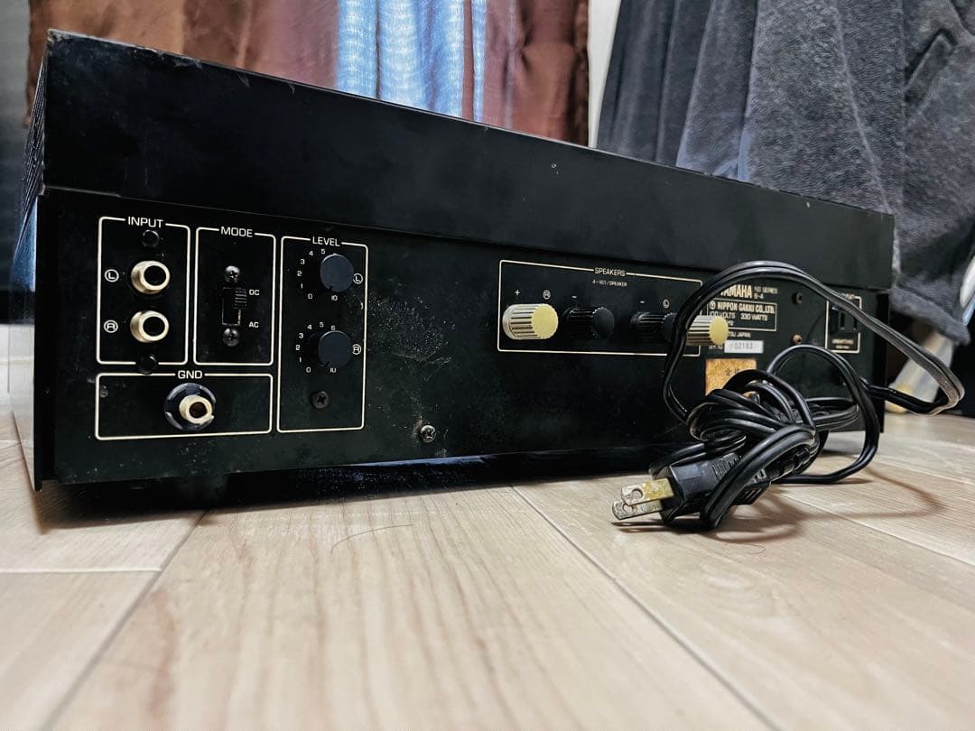 YAMAHA B-4 パワーアンプ