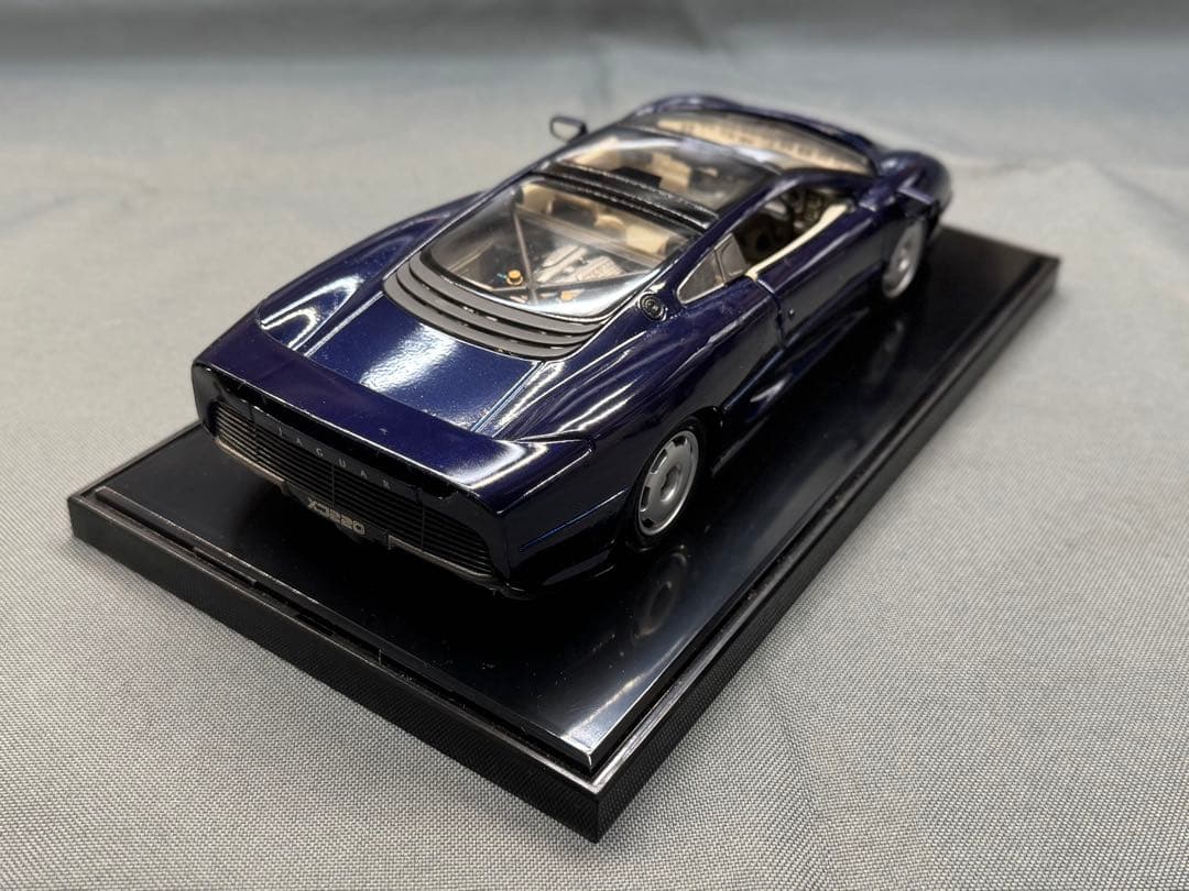Jaguarジャガー XJ220 blue 1/18 ミニカー