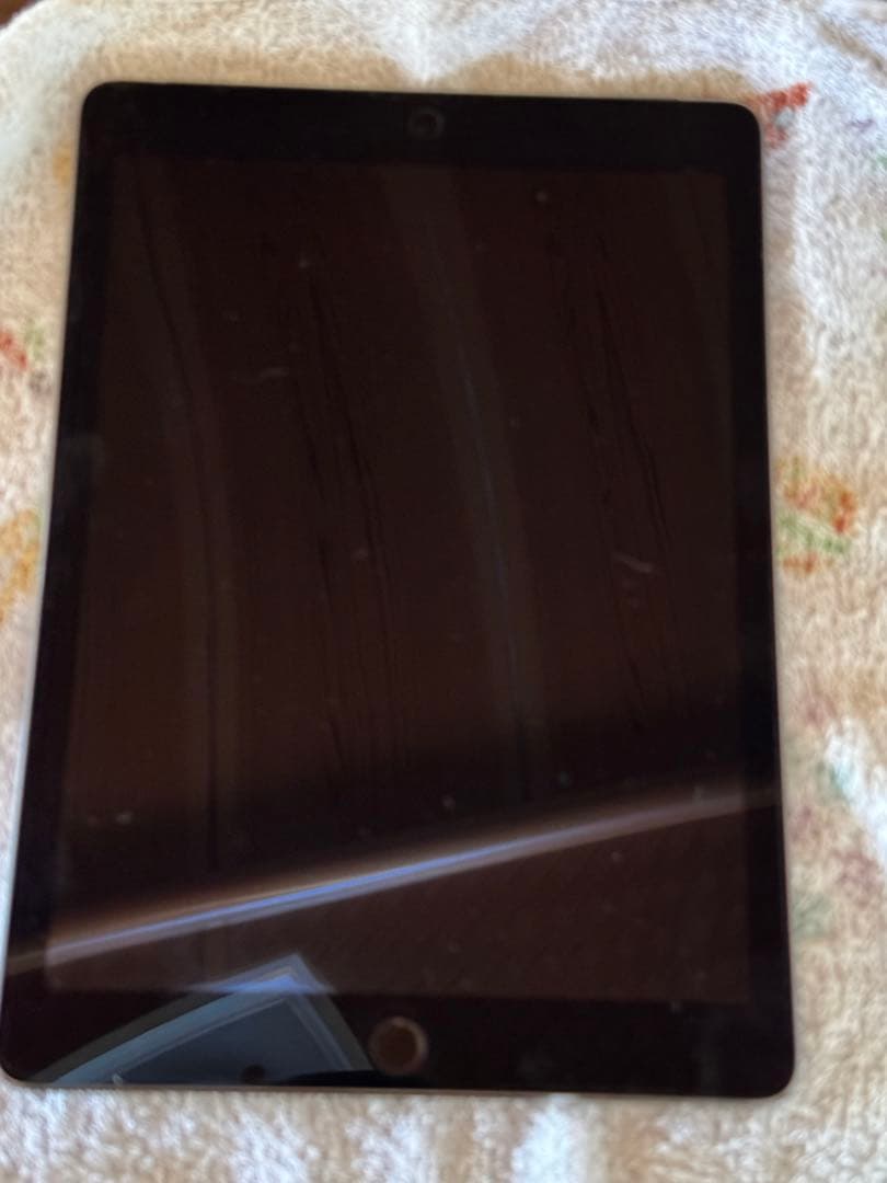 iPad 第8世代 32ギガ