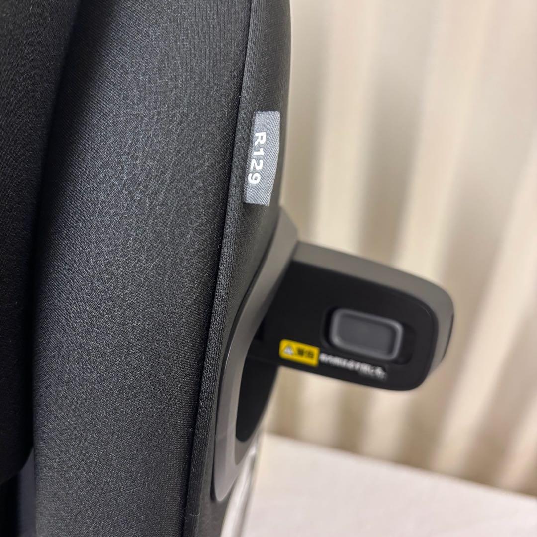 クリーニング済　☆美品☆　アップリカ　フォームフィット　ISOFIX　ブラック