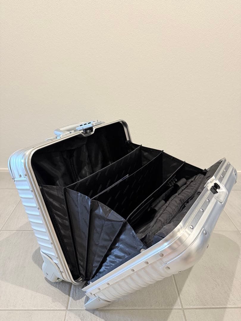 【廃盤品】リモワ トパーズ ビジネストローリー 928.40 28ℓ 2輪