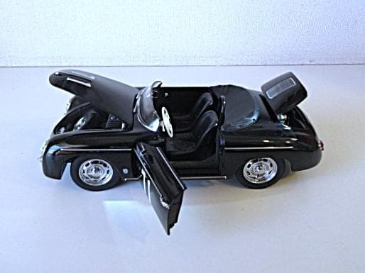特価 AUTOart (1/18) ポルシェ 356 Speedster