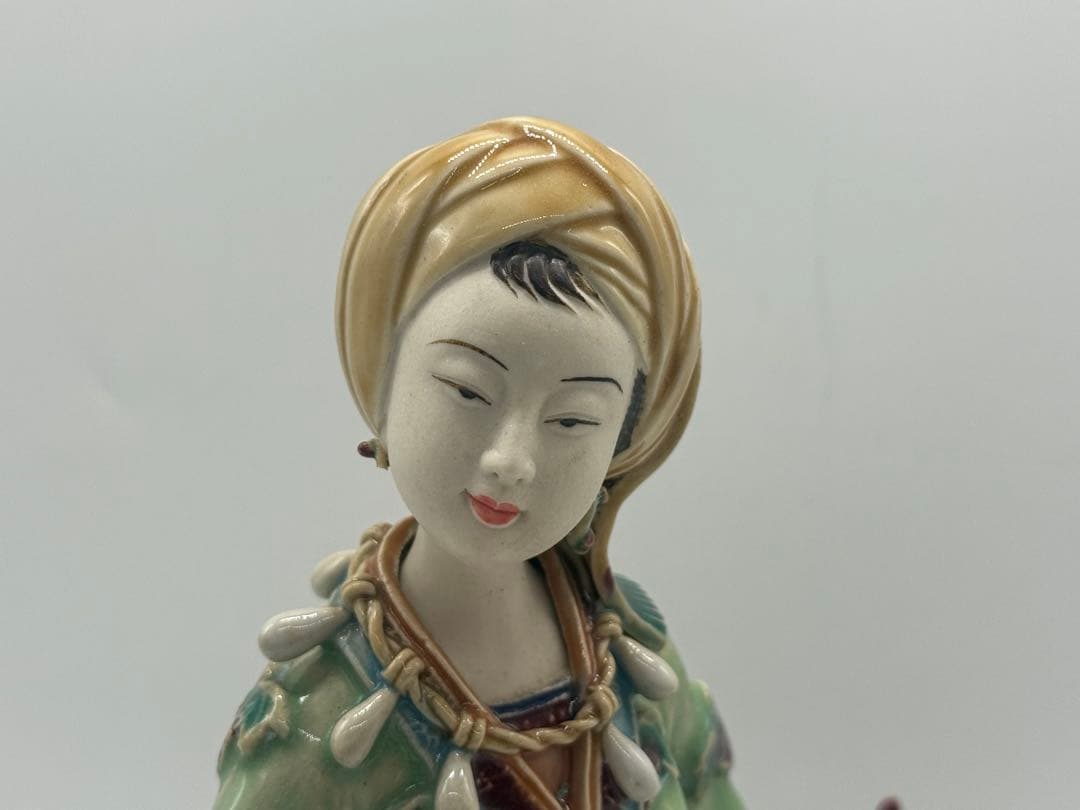 中国　林乃河作　苗家錦綉　陶器　石湾窯人物　送料込み251114