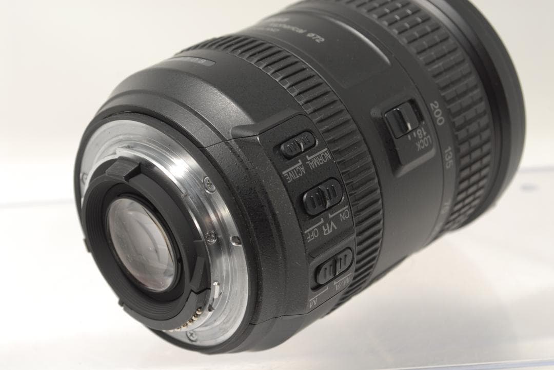 ☘️手ブレ補正✨遠近撮影✨高性能レンズ☘️Nikon AF-S 18-200