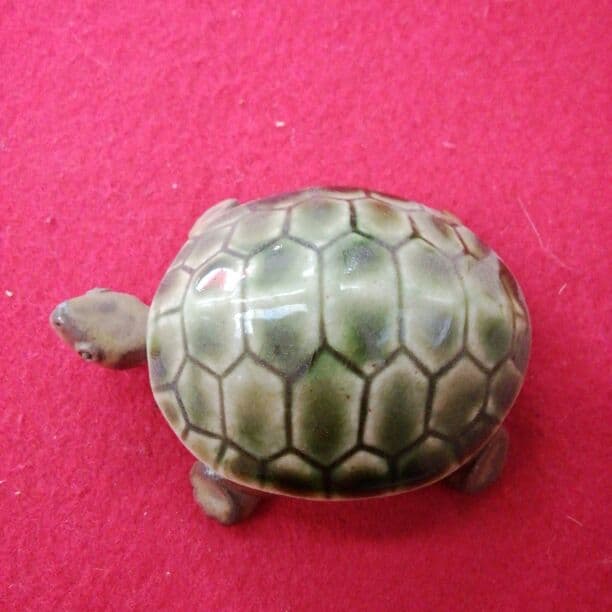 茶道具　織部亀香合