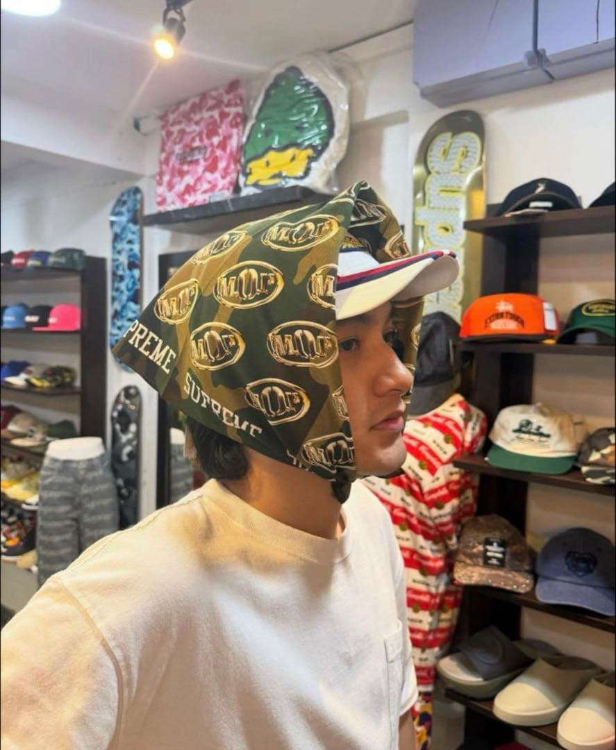 Supreme M.O.P. Bandana（エムオーピーバンダナ）