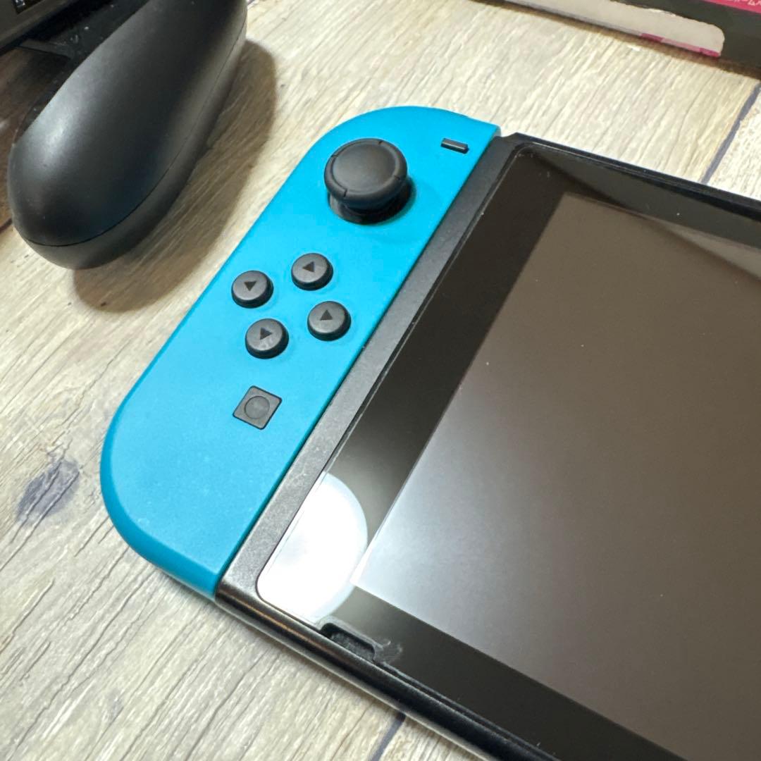Nintendo Switch 本体　ネオンブルー　ネオンピンク　スイッチ