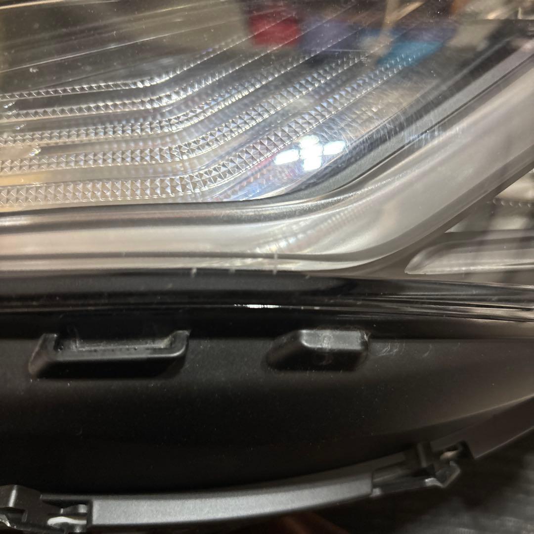 JK05 KF47 PCX 中古　純正　美品LED ヘッドライト ホンダ　送料込