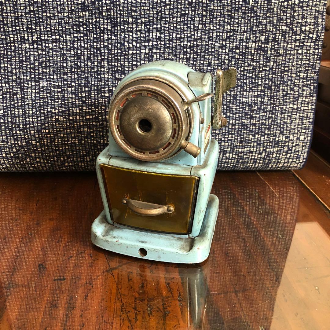 レトロ 水色 手動鉛筆削り