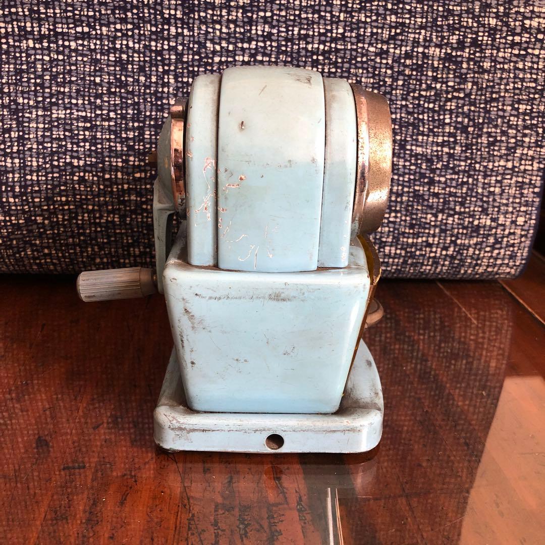 レトロ 水色 手動鉛筆削り