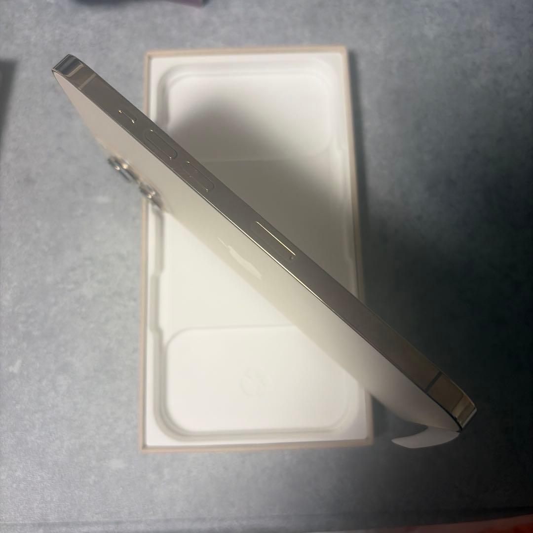 iPhone12 Pro Max新品未使用！！！ 急いでる為安く出品致します。