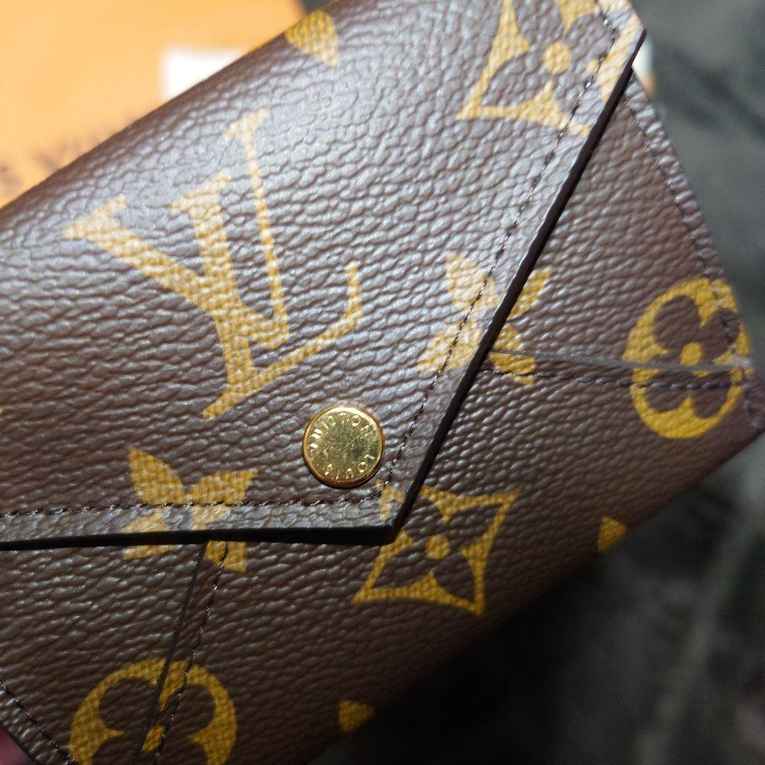 ほなみ美品未使用に近いルイヴィトンポルトフォイユセレスト